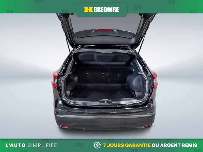 2022 Nissan Qashqai Grey Blainville - photo #27