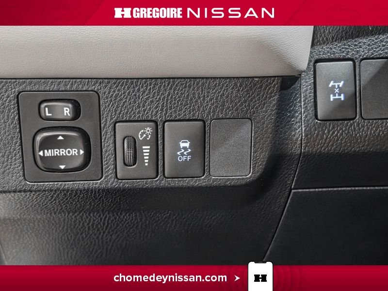 Toyota Rav 4 2013 Blanc Laval - photo #13