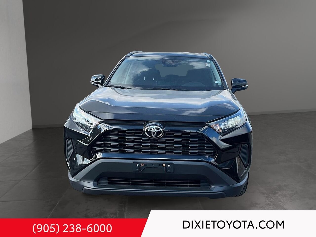 2025 Toyota RAV4 HYBRID LE AWD / CLEAN CARFAX / HEATED SEATS / TOYOTA SAFETY SENSE / CARPLAY AND ANDROID AUTO Black Mississauga - photo #2