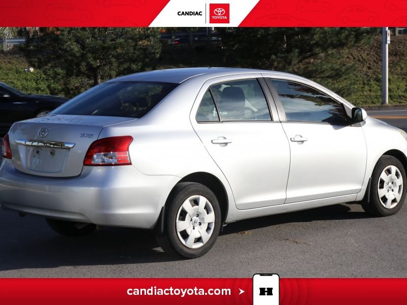 2012 Toyota Yaris Silver Blainville - photo #10