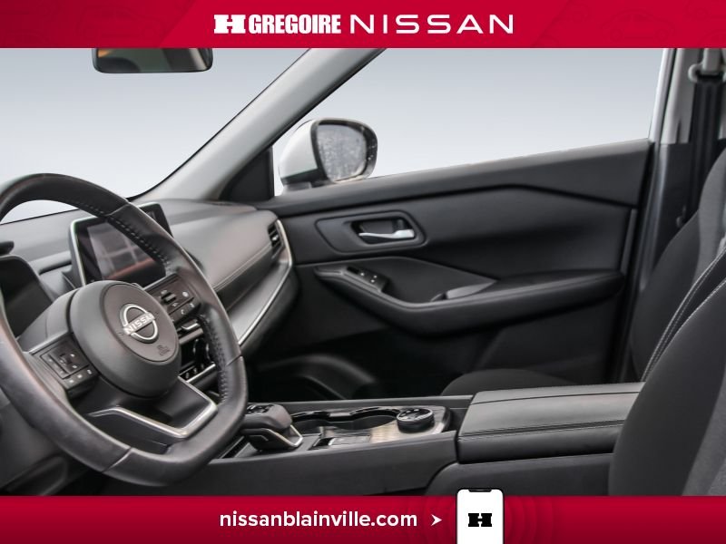 2024 Nissan Rogue White Laval - photo #12