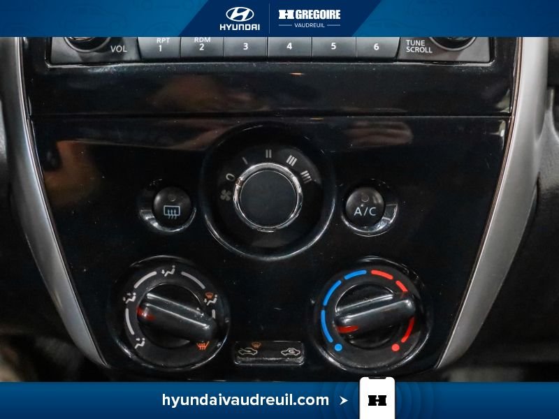 2016 Nissan Versa Note Red Blainville - photo #26