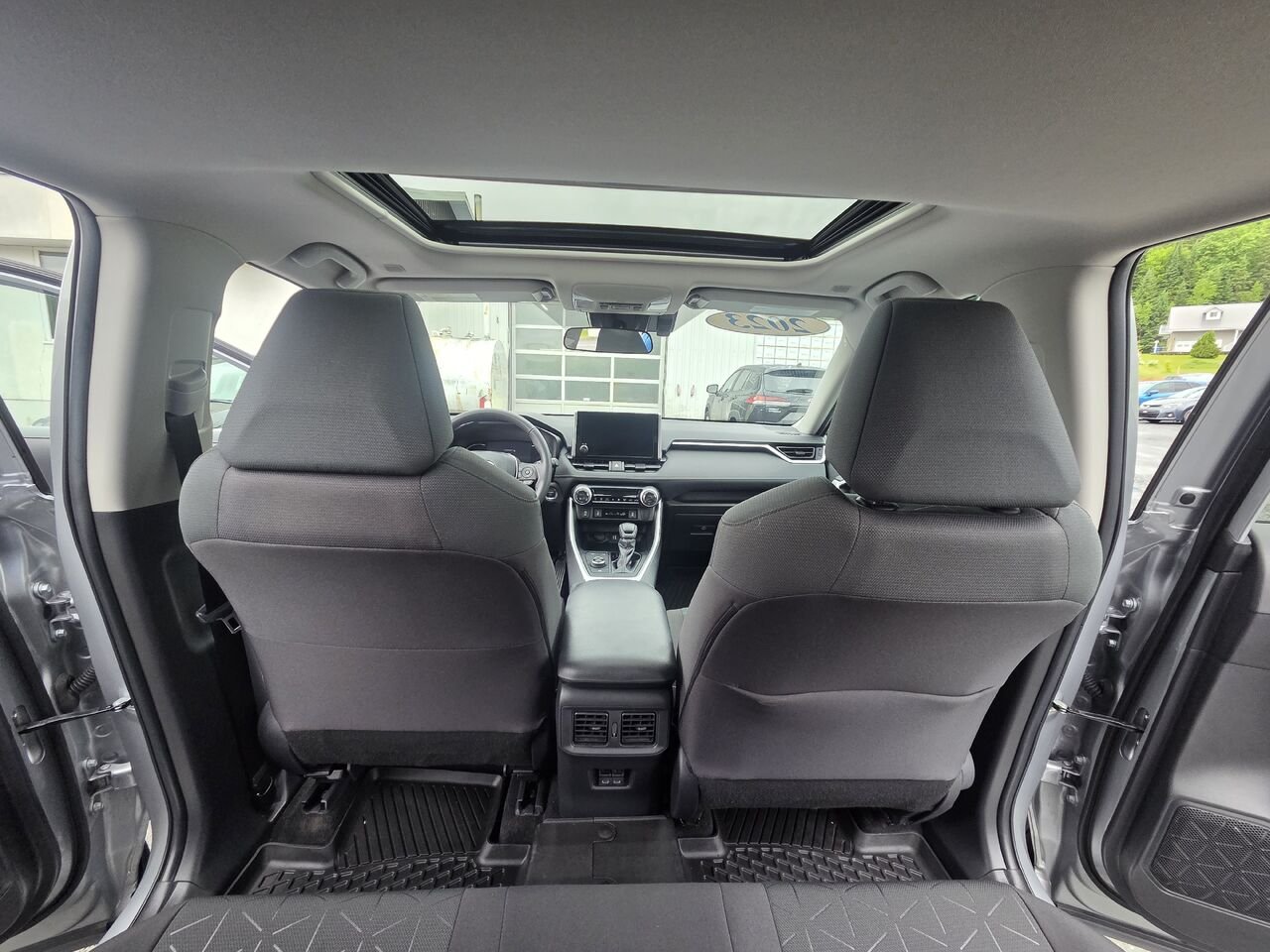 Toyota RAV4 hybride XLE TI 2023 Ciel argent métallisé Lac-Etchemin - photo #23