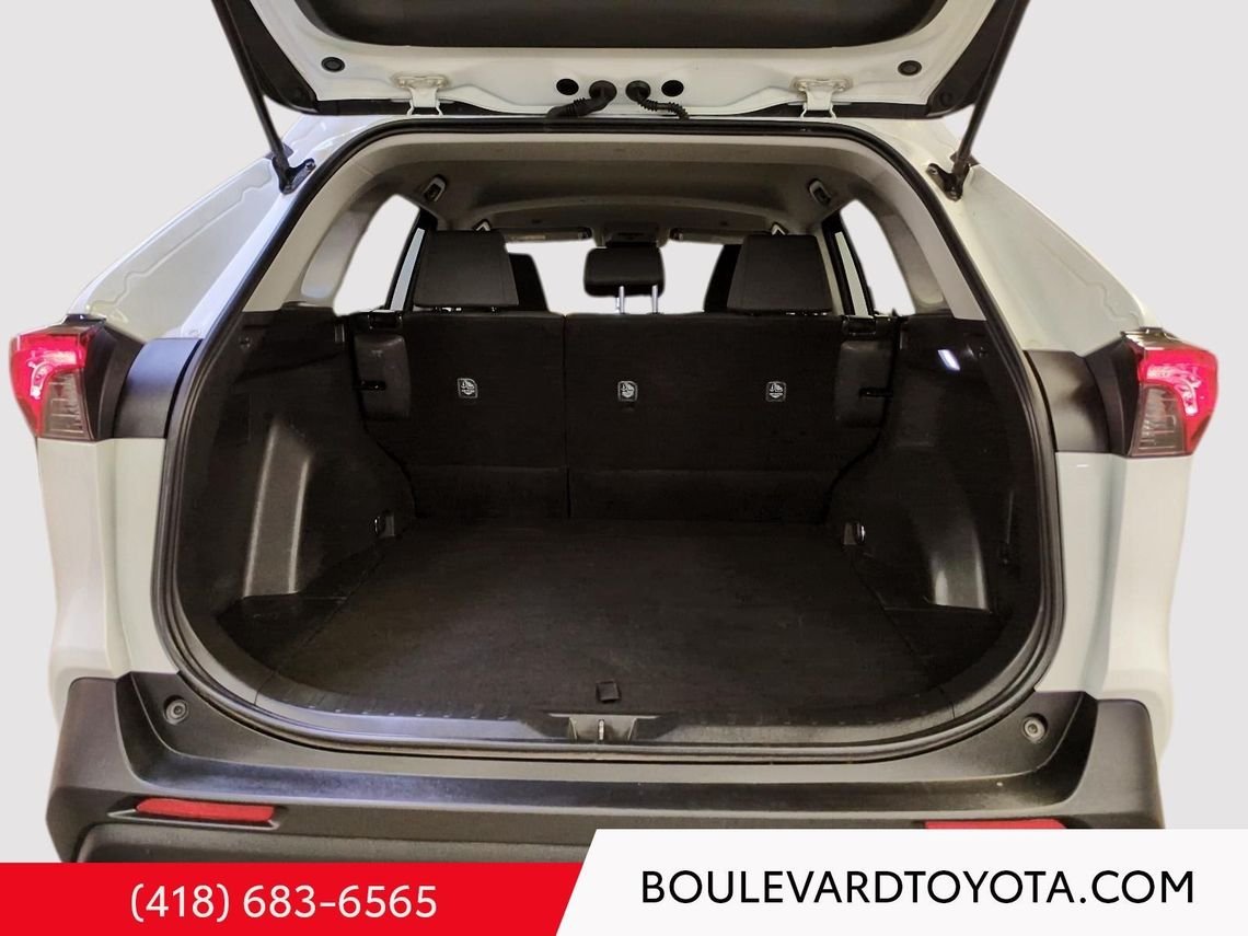 2024 Toyota RAV4 531704-48 | LE White Québec - photo #19