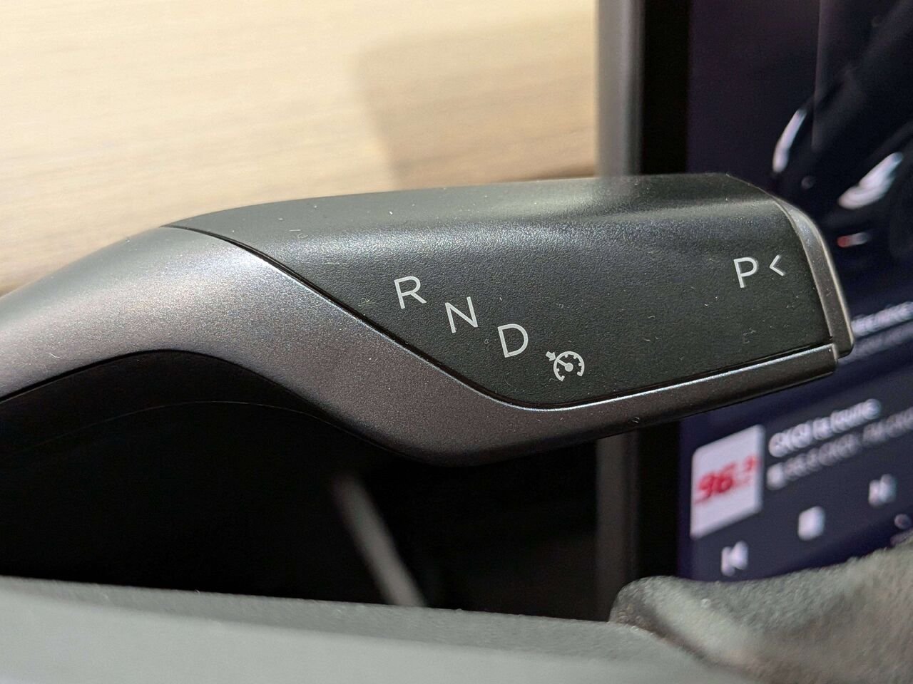 2019 Tesla Model 3 Standard Range Plus RWD Black Val-David - photo #16