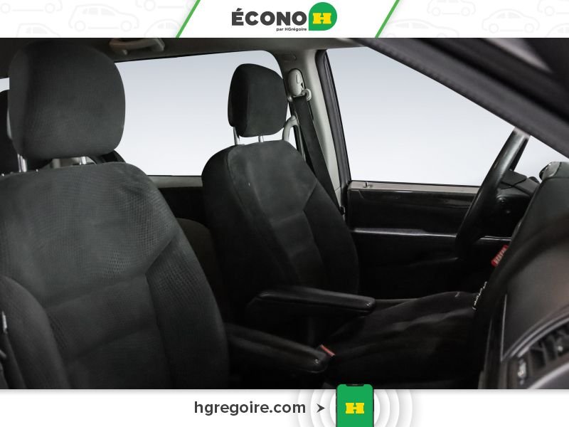 2018 Dodge GR Caravan Grey Laval - photo #19