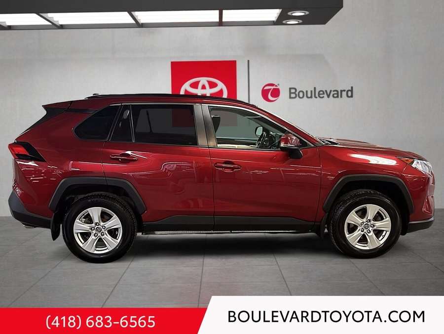 2019 Toyota RAV4 2019 Red