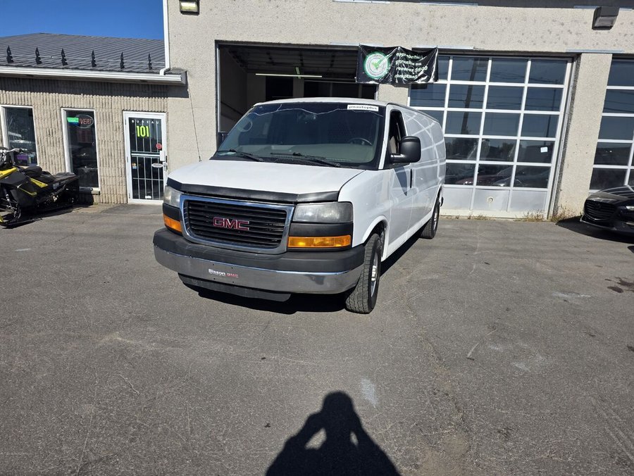 GMC Fourgonnette Savana utilitaire Traction arrière 2500 155 po 2015 Blanc