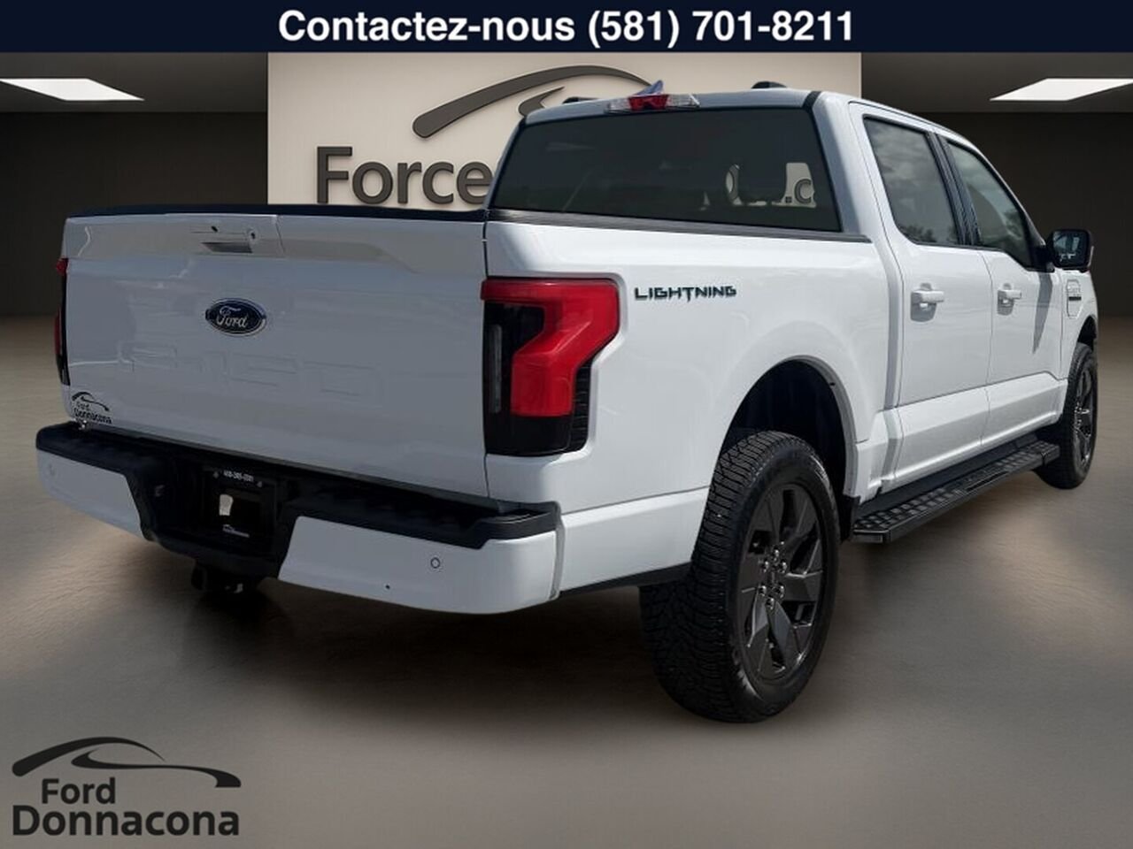 2023 Ford F-150 Lightning White  - photo #3