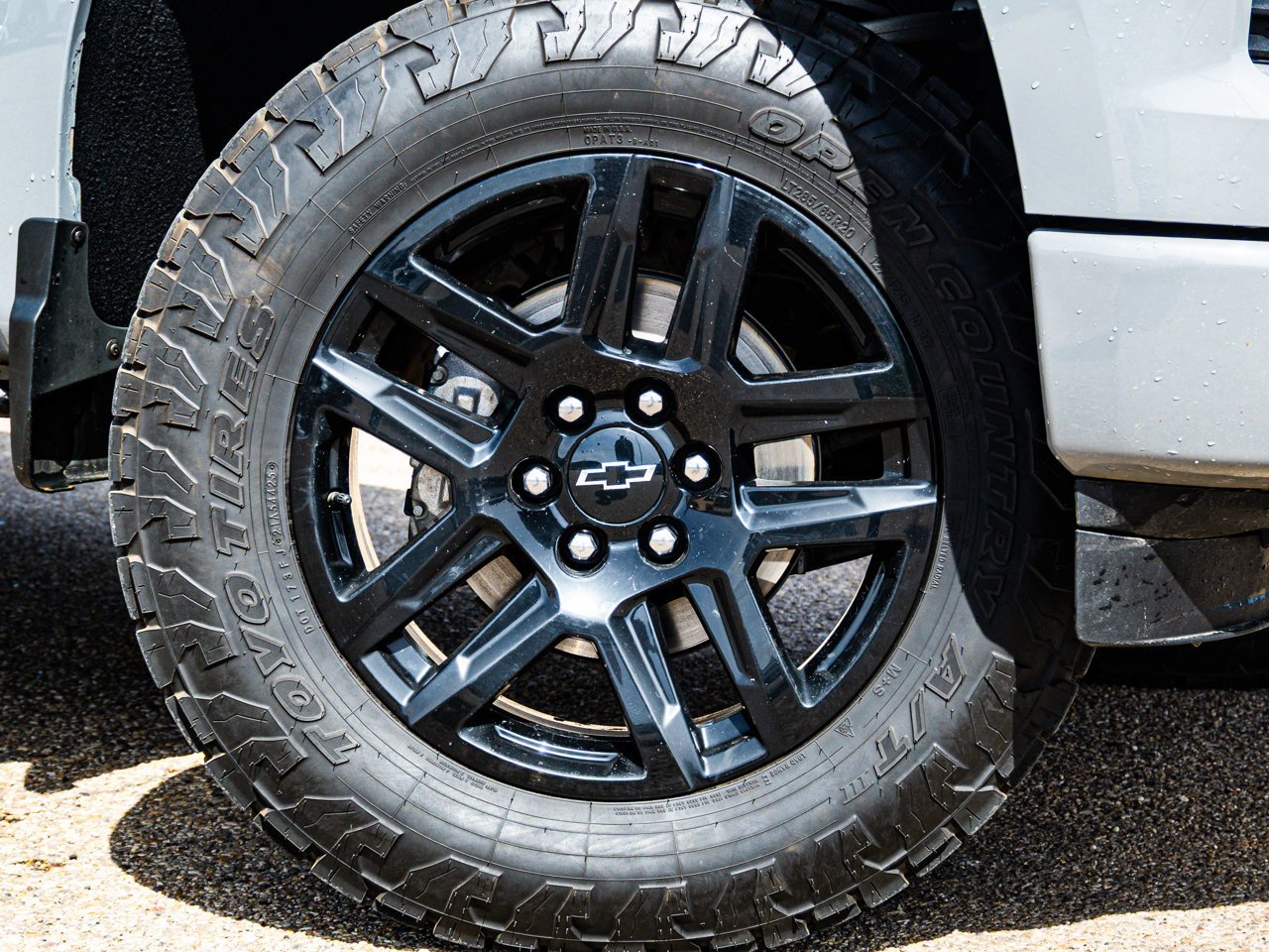2024 Chevrolet Silverado 1500 4WD Crew Cab 147 RST Grey Sherwood Park - photo #4