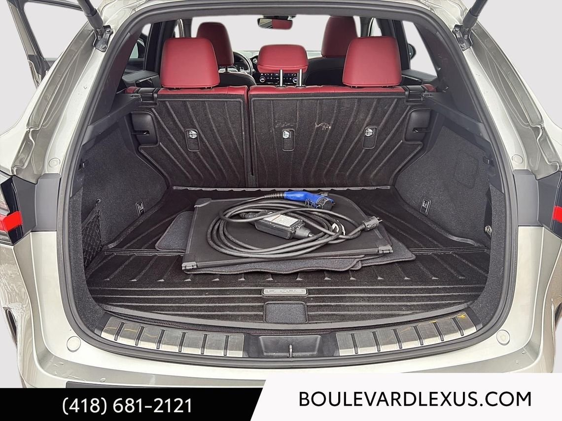 2023 Lexus NX Silver Quebec - photo #44