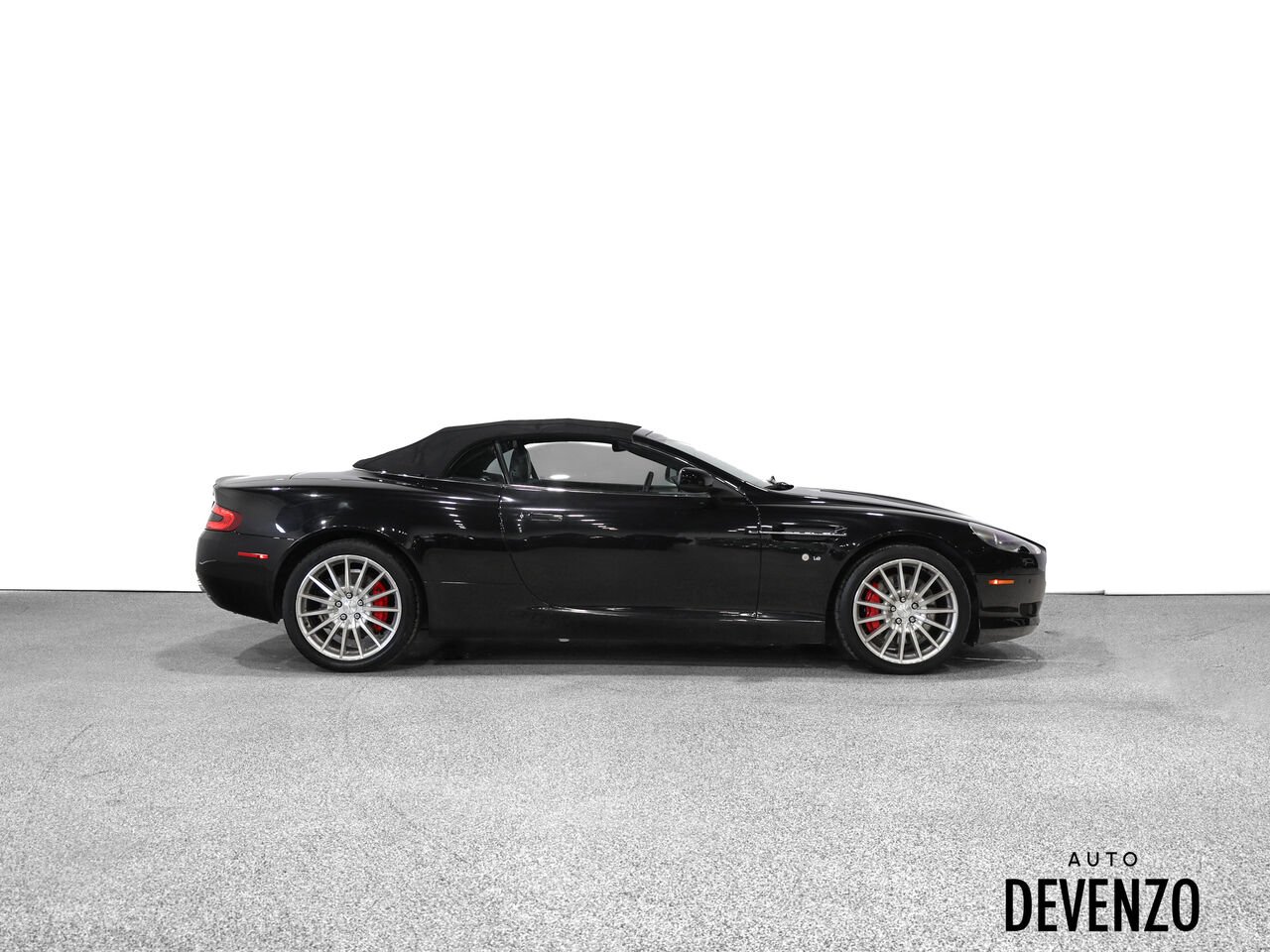 2009 Aston Martin DB9 Black Saint-Eustache - photo #3