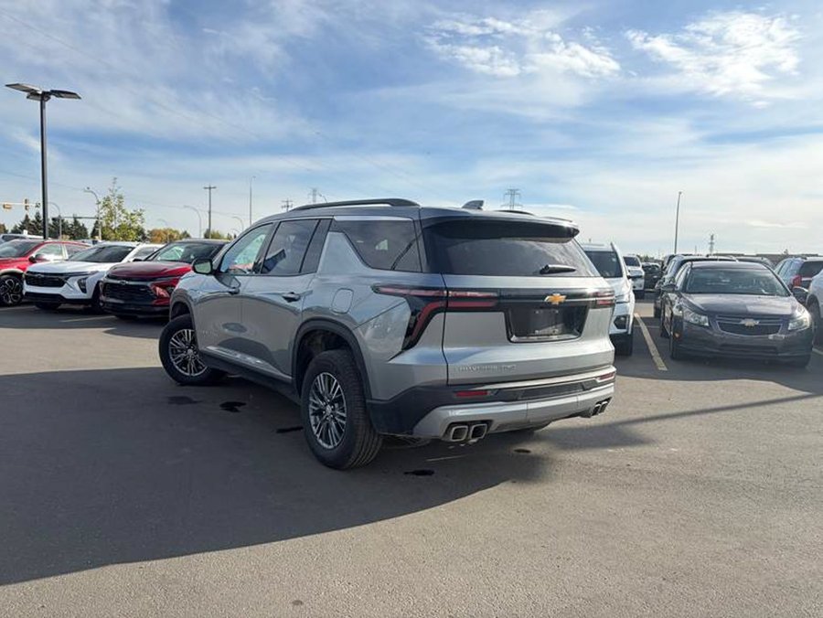 2026 Chevrolet Traverse LT 2LT AWD 2.5T 7 Passenger | Heated Leather Bucket Seats Grey