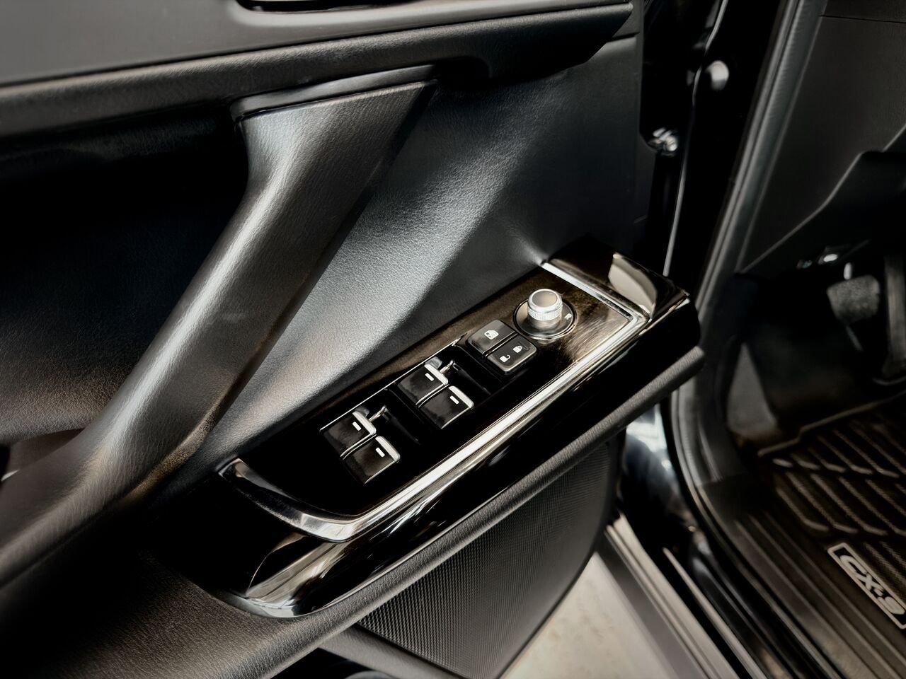 2022 Mazda CX-9 Black Notre-Dame-des-Prairies - photo #34