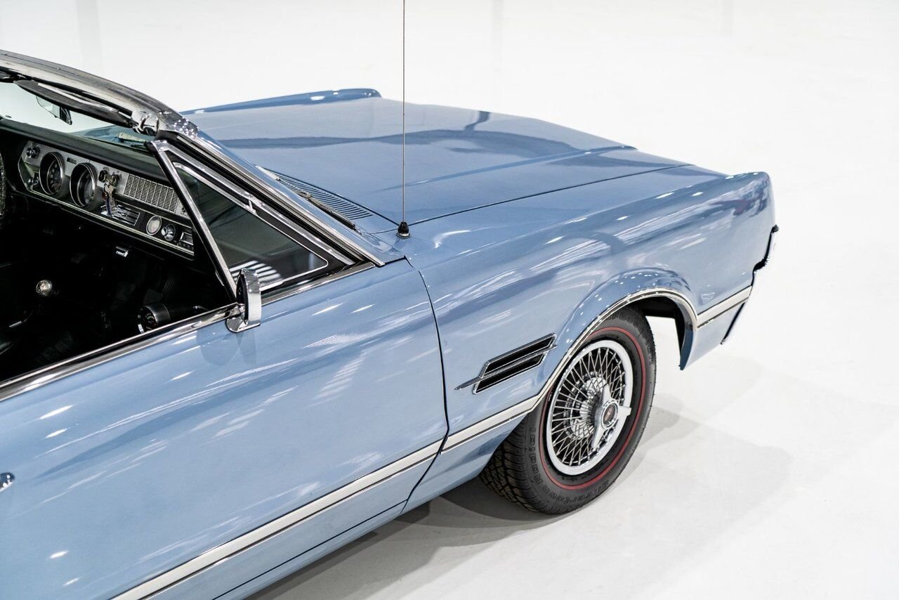 Oldsmobile 442 PRIX EN USD | Matching# 400cu.in. 4-Speed 1966 Bleu Montréal - photo #44