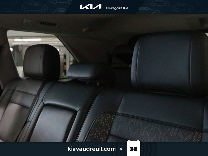 2024 Toyota Sequoia Grey Blainville - photo #14