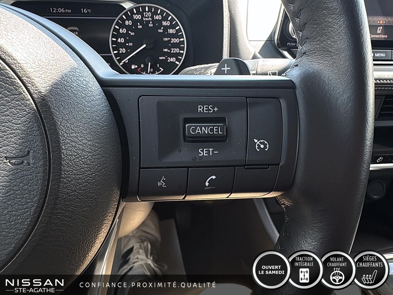 Nissan Rogue 2024 Blanc Ste-Agathe des Monts - photo #16