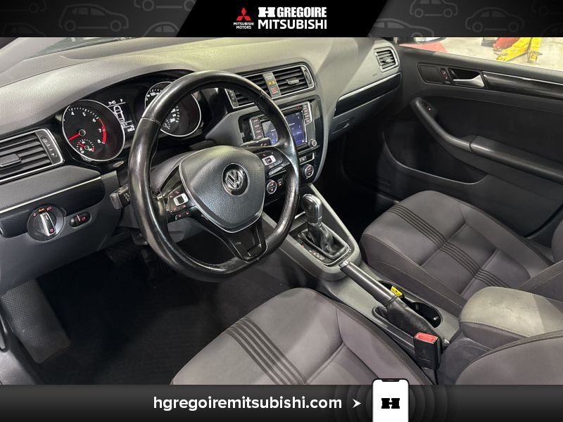 2017 Volkswagen Jetta Black Blainville - photo #15