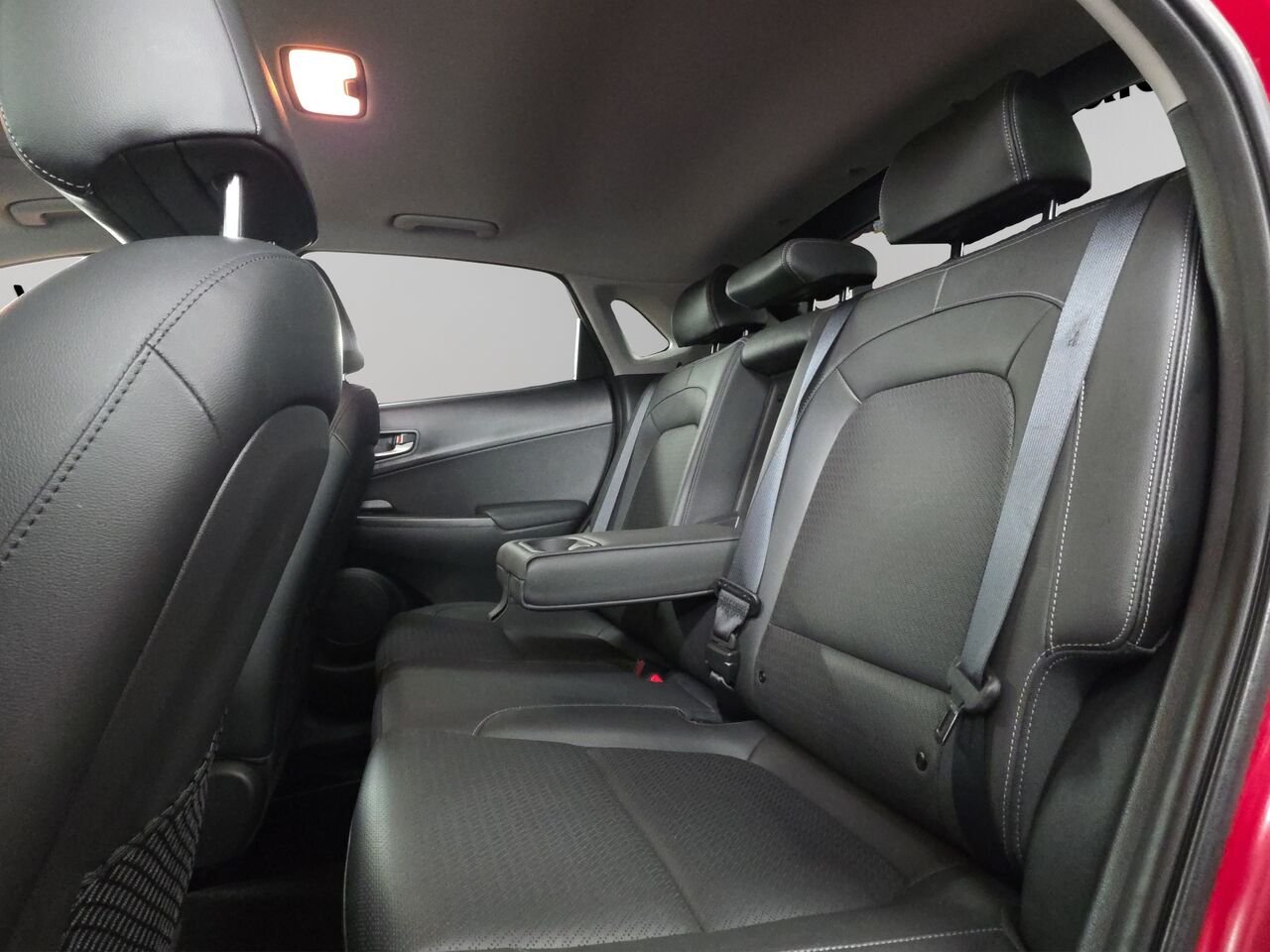 2018 Hyundai Kona 2.0L Luxe Red Val-David - photo #12