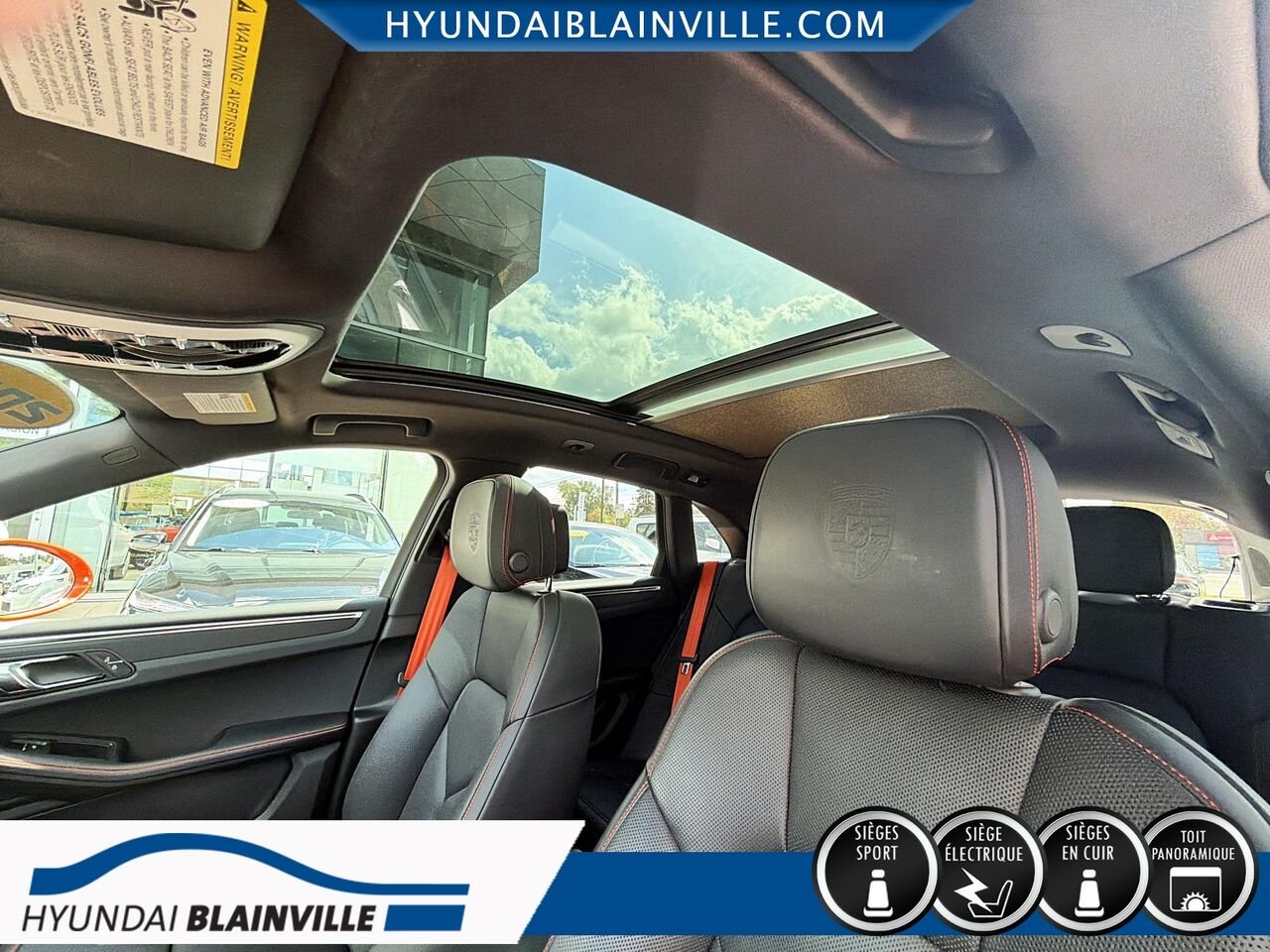 Porsche Macan 2022 Orange Blainville - photo #17