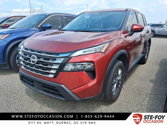 Nissan ROGUE S TRACTION INTEGRALE CAMERA DE RECUL , SIEGES CHAUFFANTS , CARPLAY, PRISE USB, SURVEILLANCE D’ANGLES MORTS. 2024 Rouge