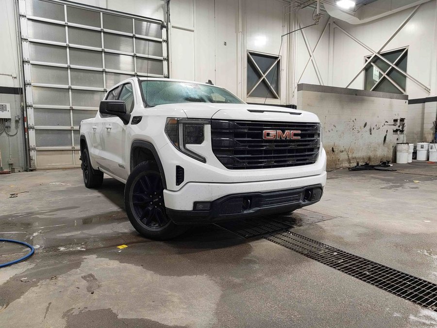 2023 GMC Sierra 1500 Elevation 5.3L | Tonneau Cover White
