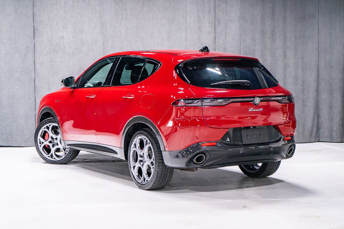 2024 Alfa Romeo Tonale VELOCE PHEV TOIT OUVRANT ACTIVE ASSIST Red Montreal - photo #3