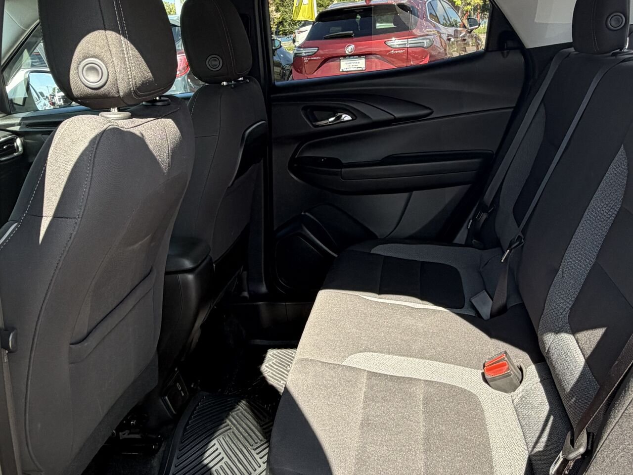 2021 CHEVROLET TRAILBLAZER LT Traction intégrale, 4 portes LT White Gatineau - photo #8