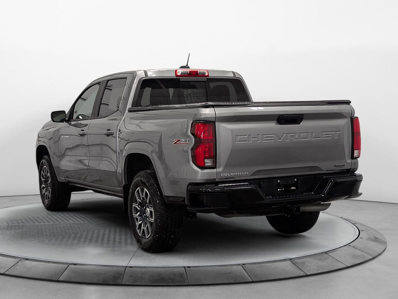 CHEVROLET COLORADO Z71 CREW CAB 4WD Z71 Sièges Chauffants 2024 Gris Sherbrooke - photo #3