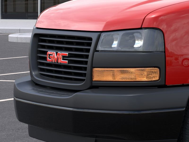 2024 GMC Savana Cargo Van Cardinal Red Saint-Eustache - photo #12