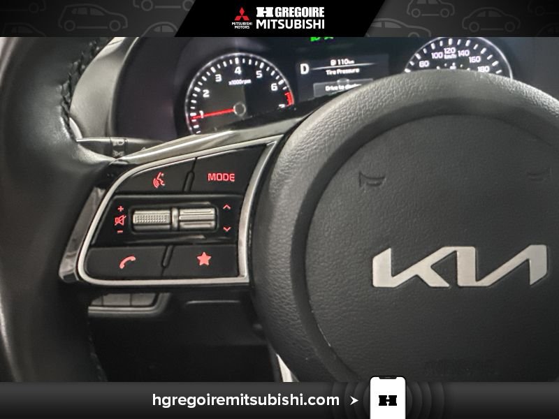 2024 Kia Forte Grey Laval - photo #17