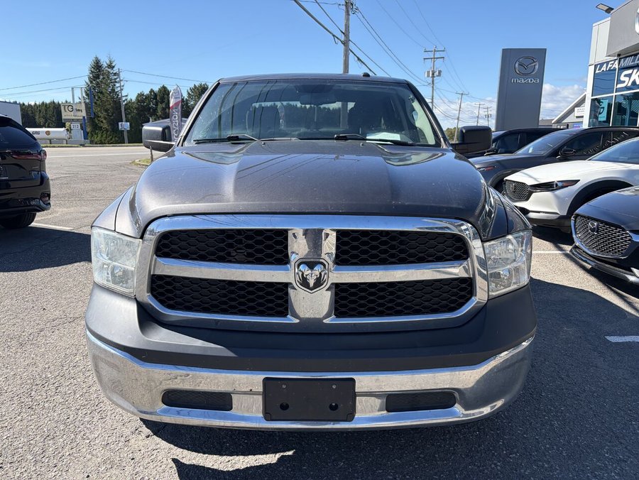 Ram 1500 Cabine multiplaces 4RM, 140,5 po ST 2017 Gris