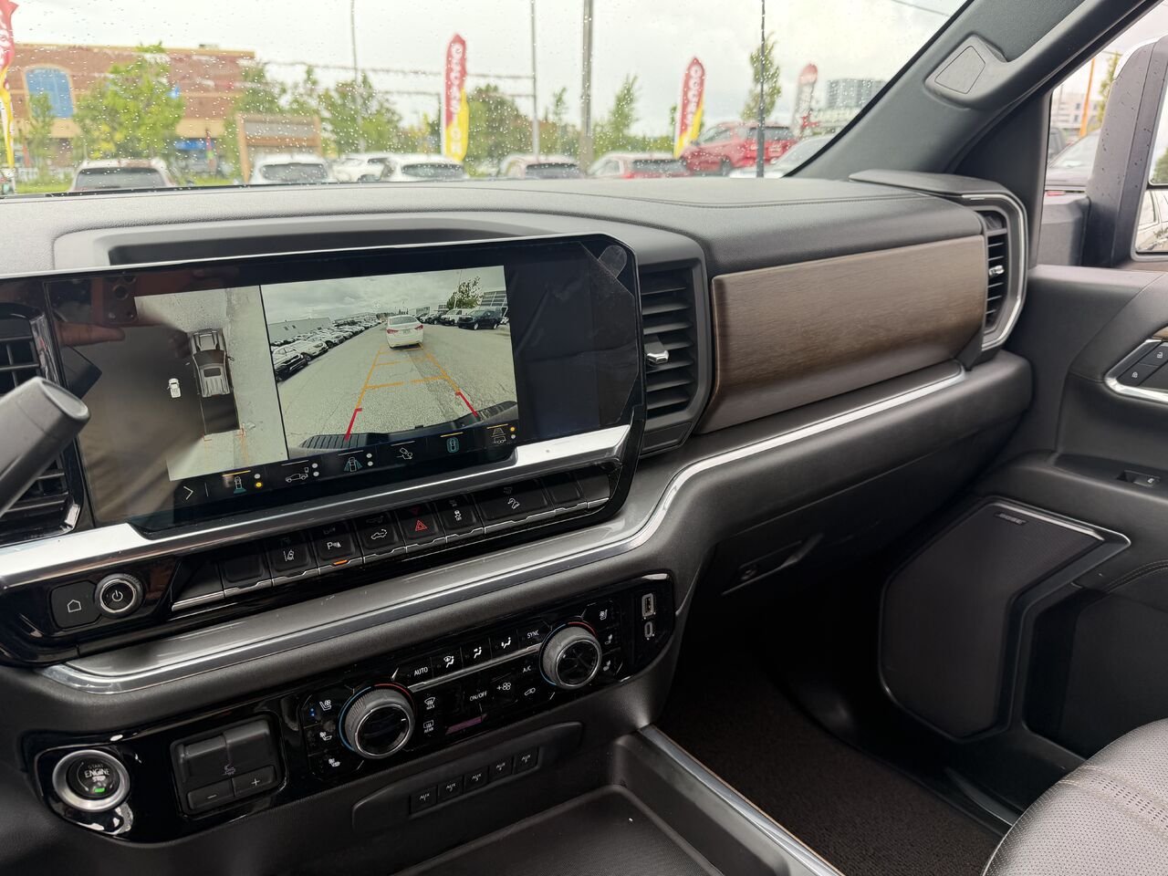 2024 CHEVROLET SILVERADO K3500 HIGH CTRY High Country cabine multiplace 4RM 172 po Black Gatineau - photo #6