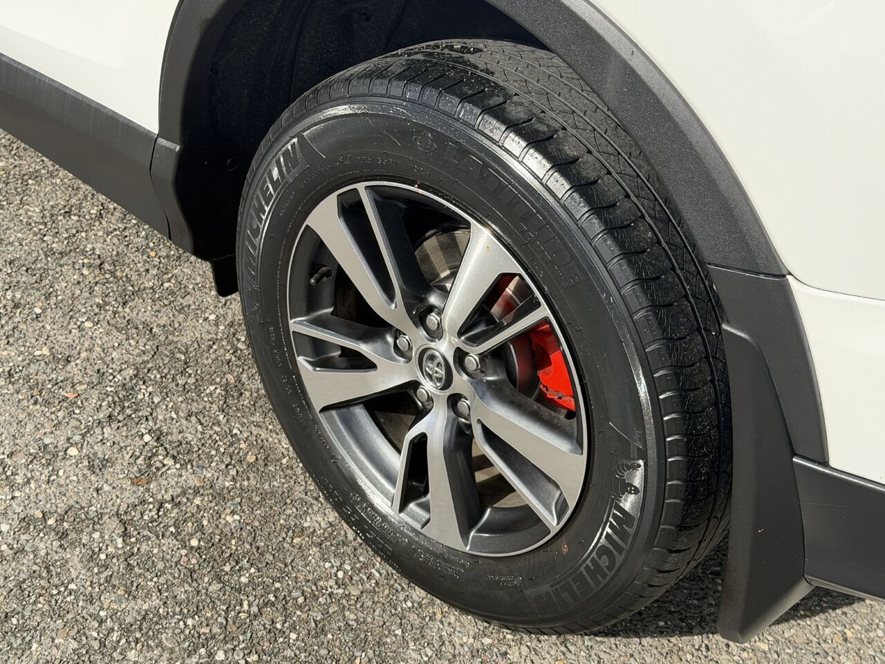 2018 Toyota RAV4 White Ste-Marie - photo #7