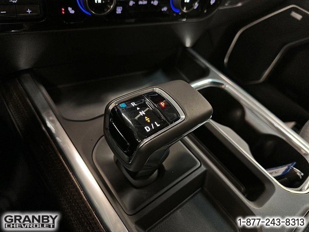CHEVROLET Silverado 1500 K1500 SILVERADO CREW CAB LT TRAIL BOSS STD/BOX (2LT) | E26-0792 2026 NOIR Granby - photo #16