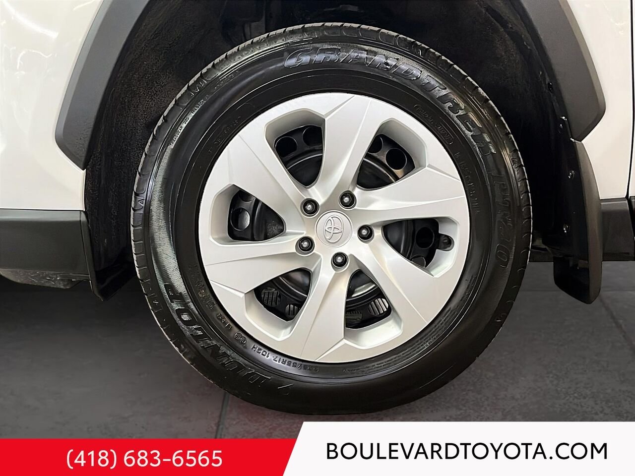 Toyota RAV4 531859-80 | LE, AWD 2025 Blanc Québec - photo #6