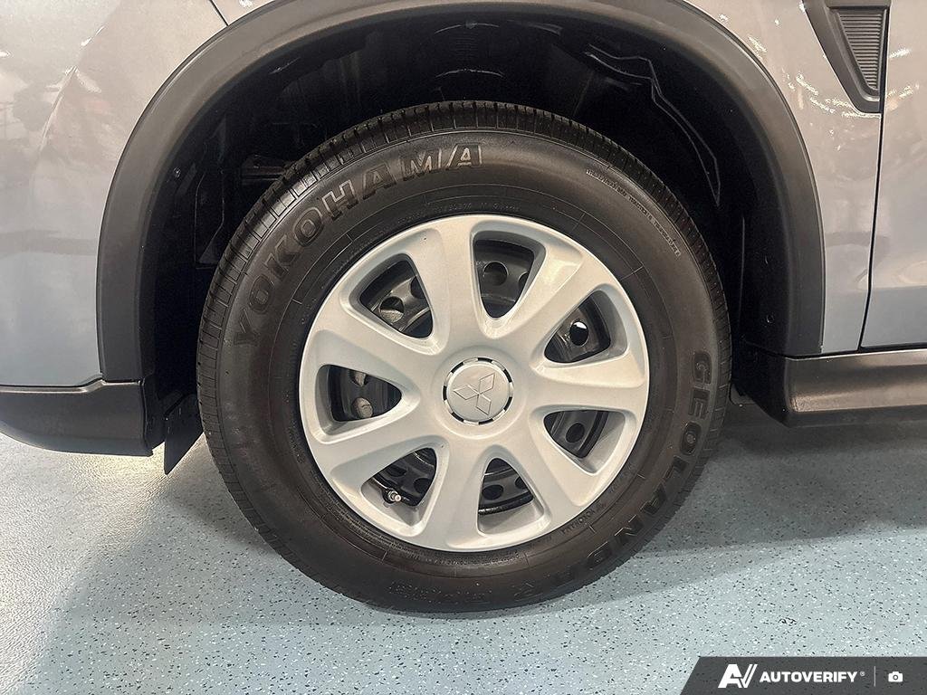 2024 Mitsubishi RVR 264037 | ES, less than 32,000km very clean vehicle Grey Edmonton - photo #5