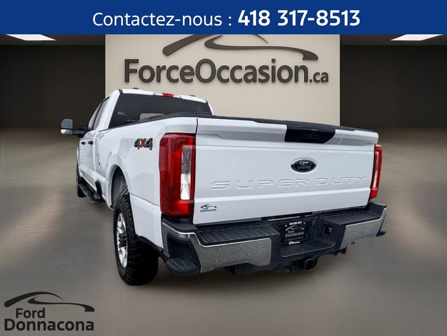 2026 Ford Super Duty F-250 SRW XLT cabine 6 places 4RM caisse de 8 pi - 6 PLACES - MOTEUR 7.3L - BOÎTE DE 8PI White