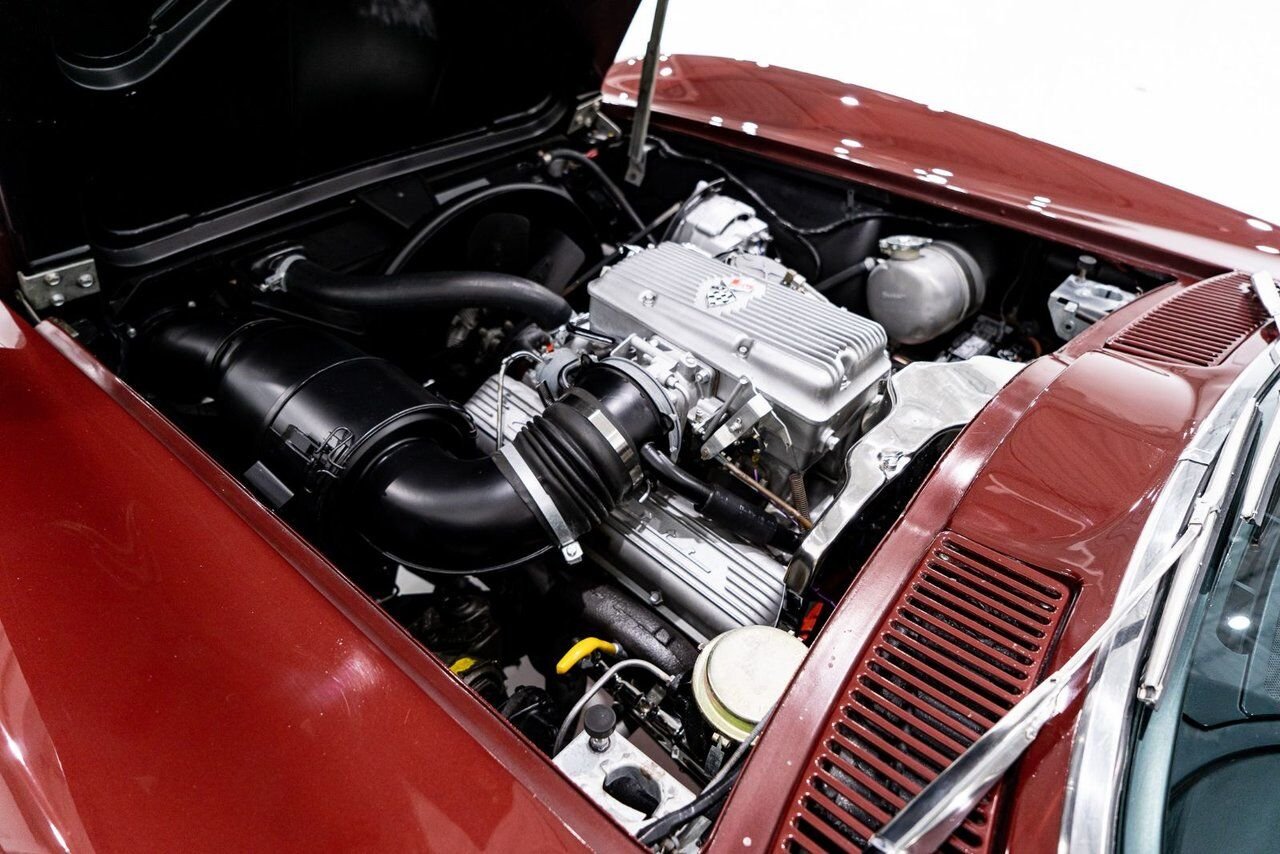 Chevrolet Corvette Fuelie Matching# HG Suffix 327/375HP **PRICE IN USD** 1965 Rouge Montréal - photo #17