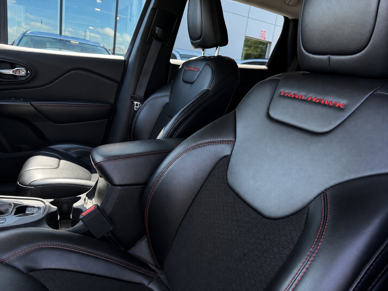 Jeep Cherokee JAMAIS ACCIDENTÉ / 4X4 / APPLE CARPLAY ET ANDROID AUTO 2022 Blanc Châteauguay - photo #6