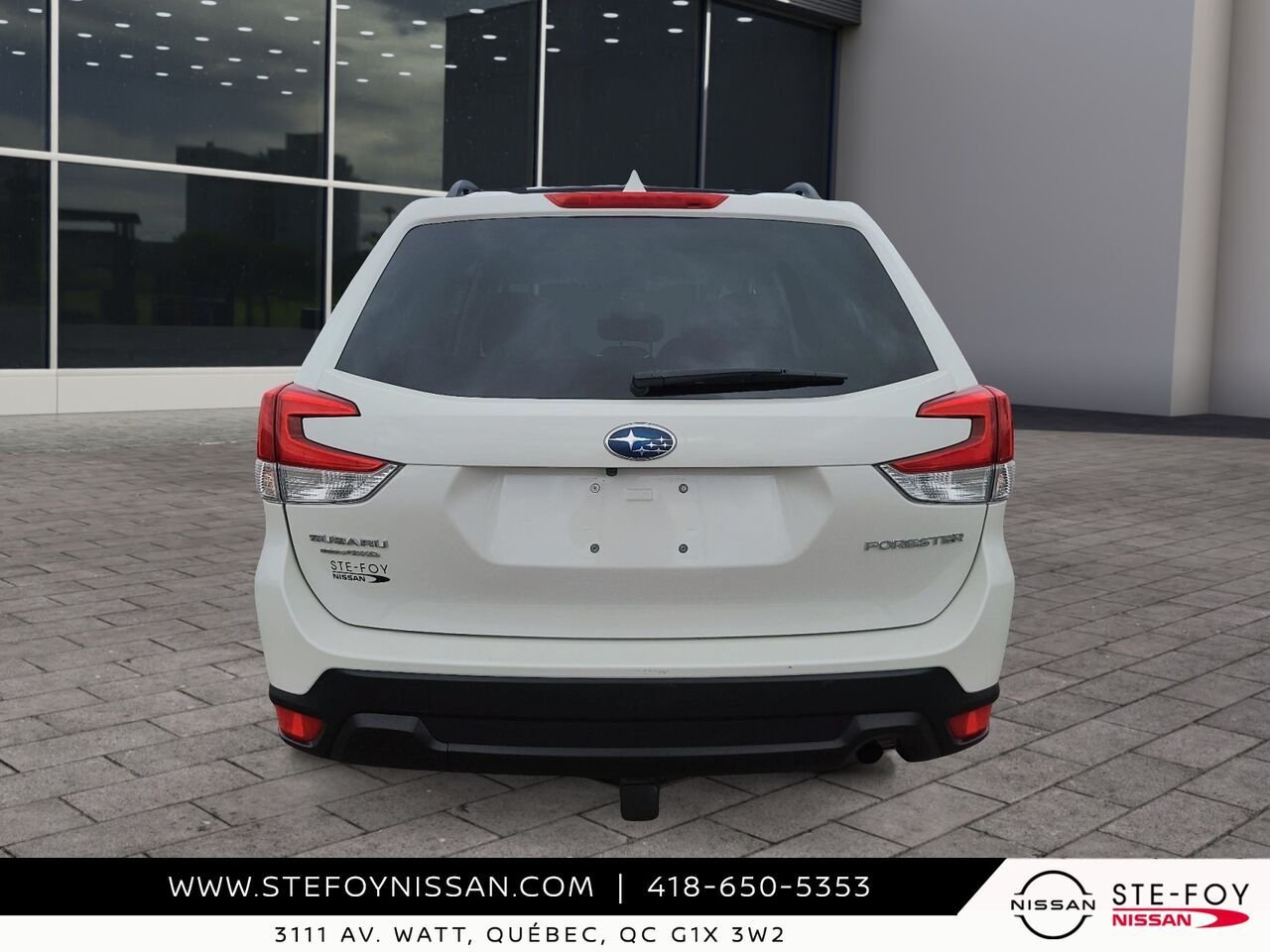 2022 Subaru Forester White Ste-Foy - photo #2