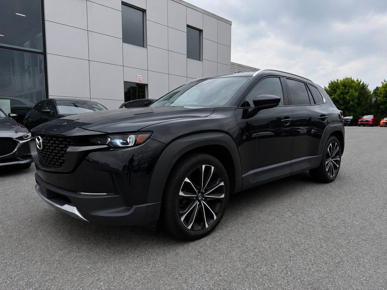 2024 Mazda CX-50 Black Châteauguay - photo #2