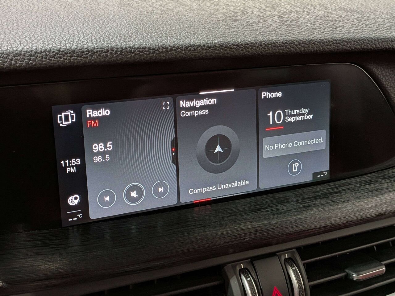2020 Alfa Romeo Stelvio AWD Black Val-David - photo #19