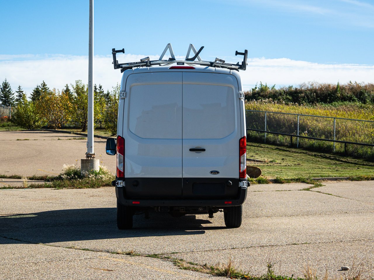 2017 Ford Transit Cargo Van T-250 148 Med Rf 9000 GVWR Sliding RH Dr White Sherwood Park - photo #12