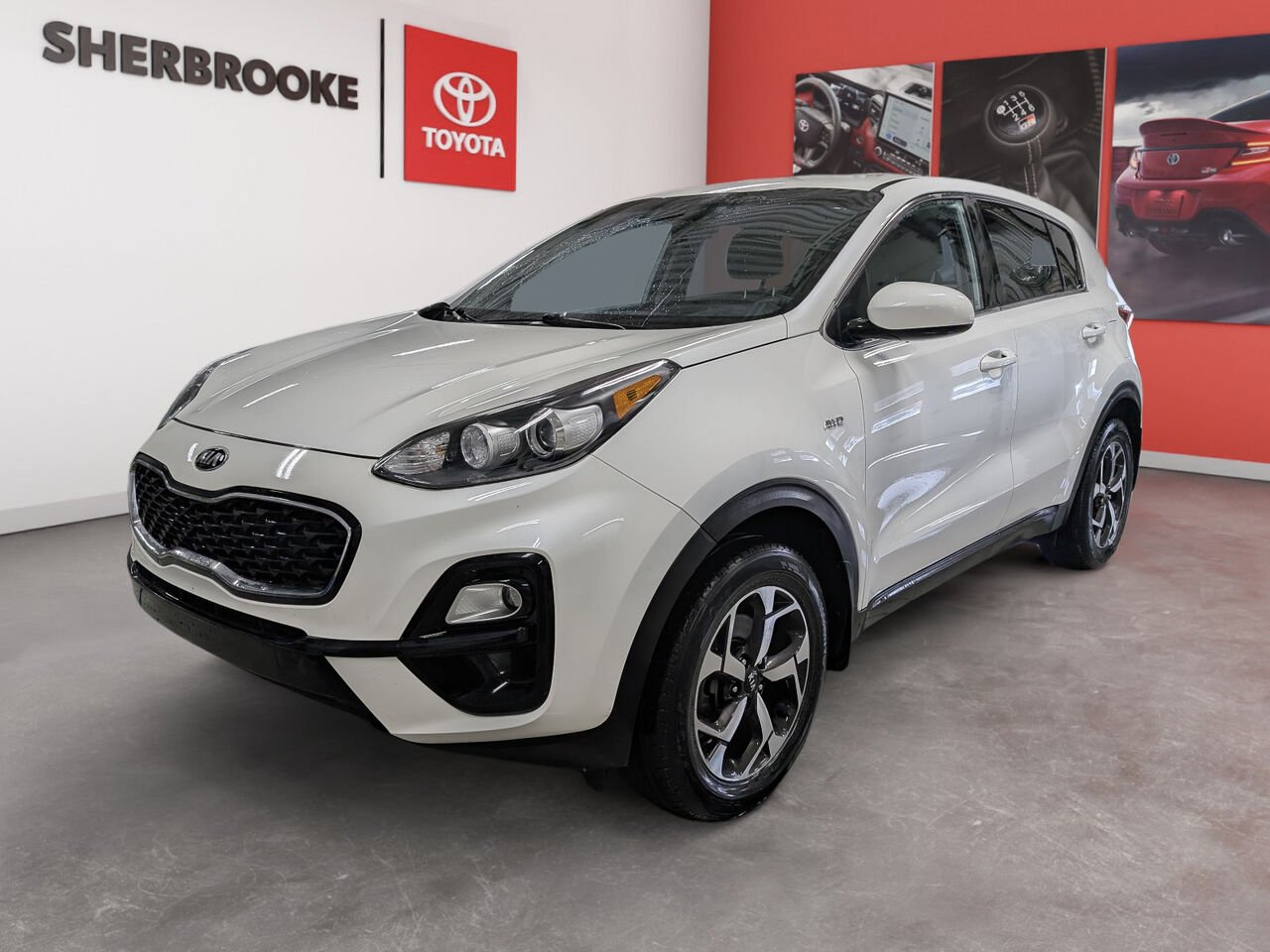 2022 Kia Sportage KNDPMCAC3N7974311 White Sherbrooke - photo #0