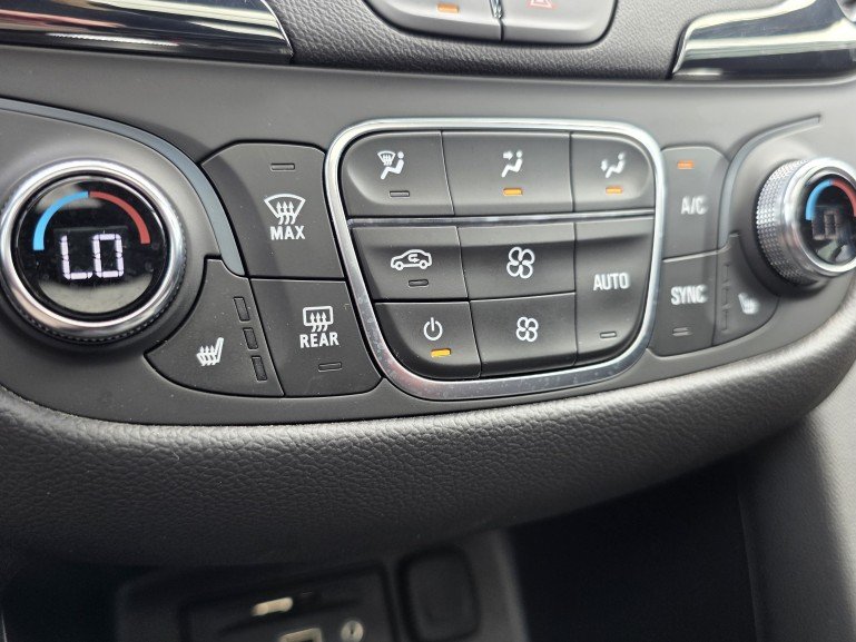 Chevrolet Equinox RS AWD 2024 Noir Mont-Laurier - photo #36