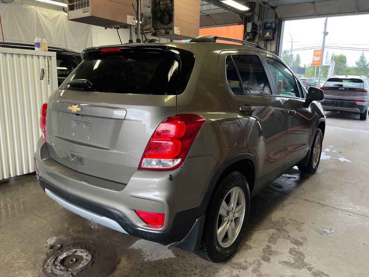 Chevrolet Trax LT AWD *SIEGES CHAUFF* CARPLAY *DEM DISTANCE* USB 2021 Gris Saint-Jérôme - photo #7