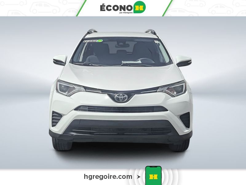 2017 Toyota Rav 4 White Laval - photo #1