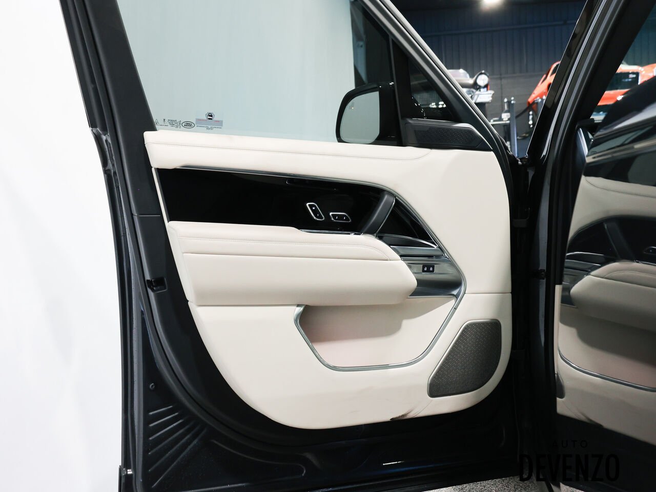 2024 Land Rover Range Rover Grey Saint-Eustache - photo #11