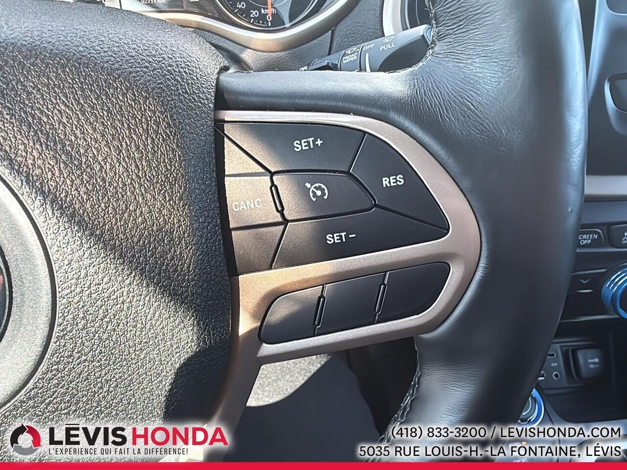 Jeep Cherokee Altitude 4WD Altitude 4x4 2018 Bleu Lévis - photo #20